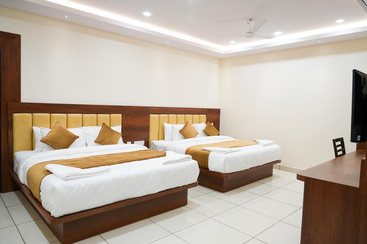 Sri Krishna Inn - Kempegowda Airport Bangalore دافانهالي المظهر الخارجي الصورة