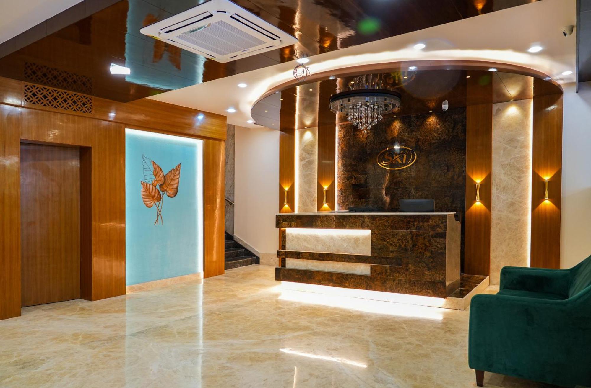 Sri Krishna Inn - Kempegowda Airport Bangalore دافانهالي المظهر الخارجي الصورة