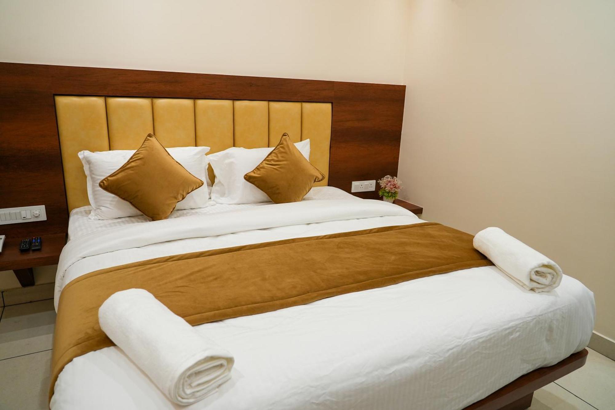 Sri Krishna Inn - Kempegowda Airport Bangalore دافانهالي المظهر الخارجي الصورة