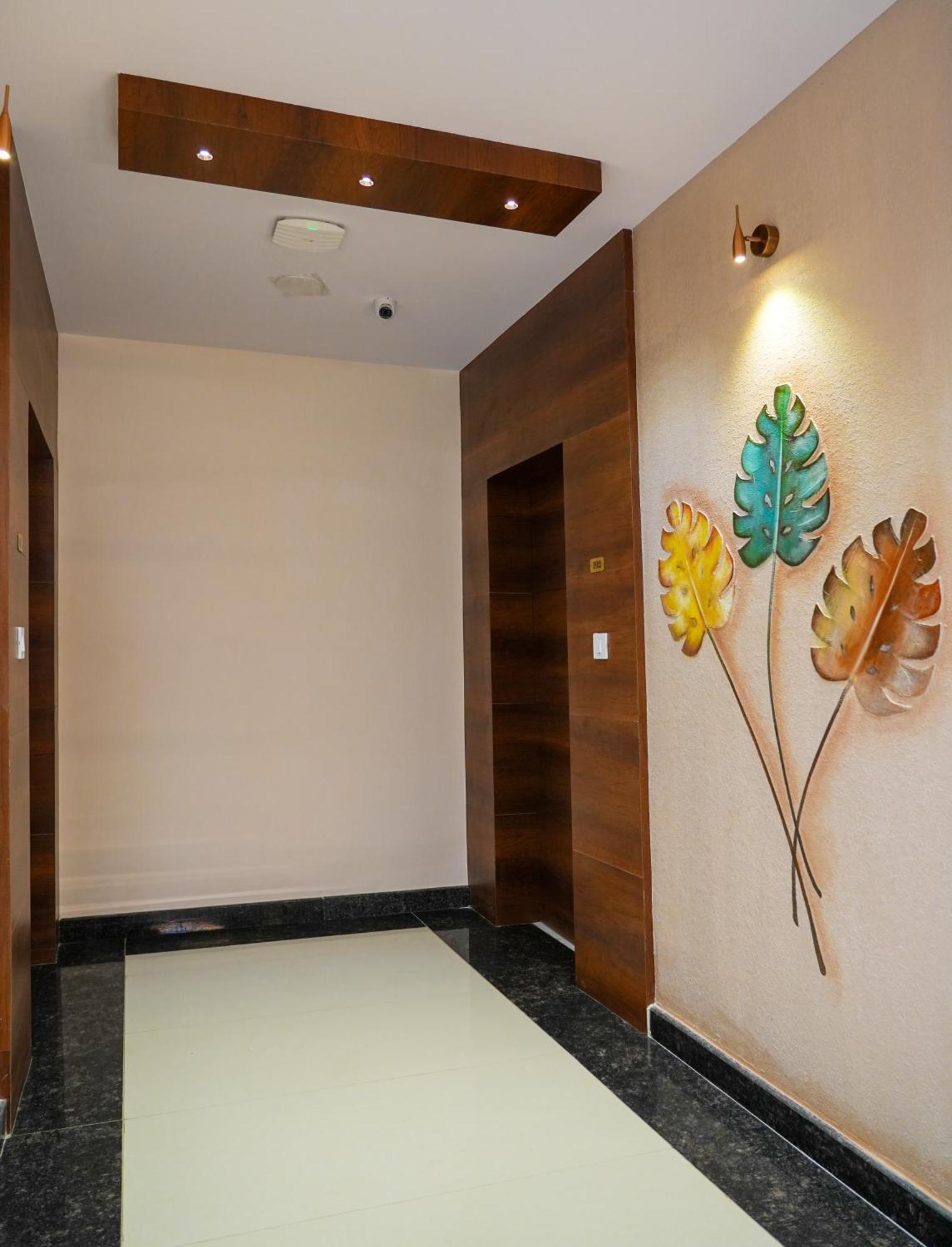 Sri Krishna Inn - Kempegowda Airport Bangalore دافانهالي المظهر الخارجي الصورة