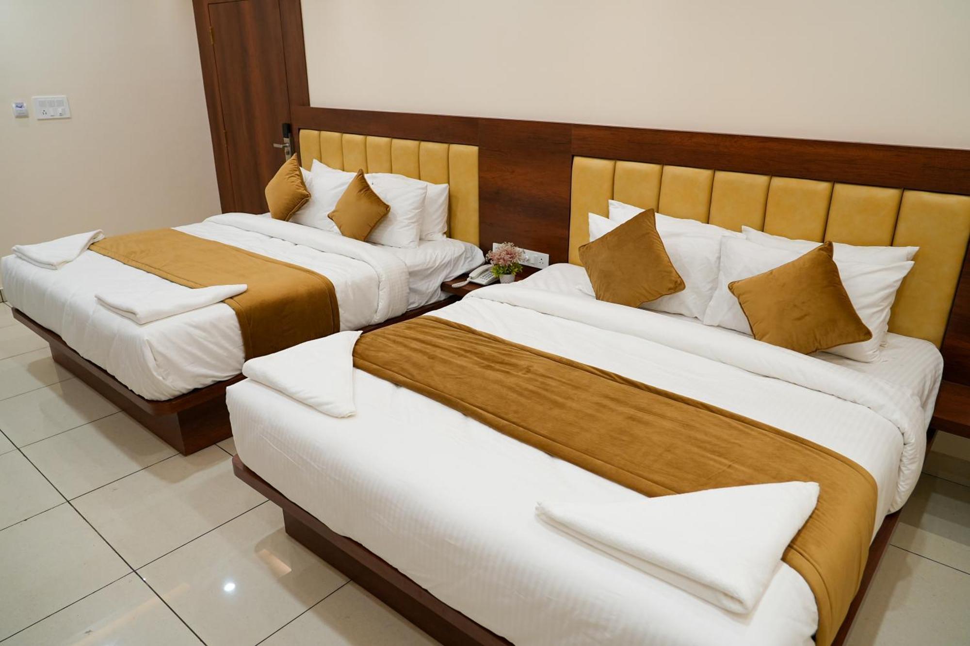 Sri Krishna Inn - Kempegowda Airport Bangalore دافانهالي المظهر الخارجي الصورة